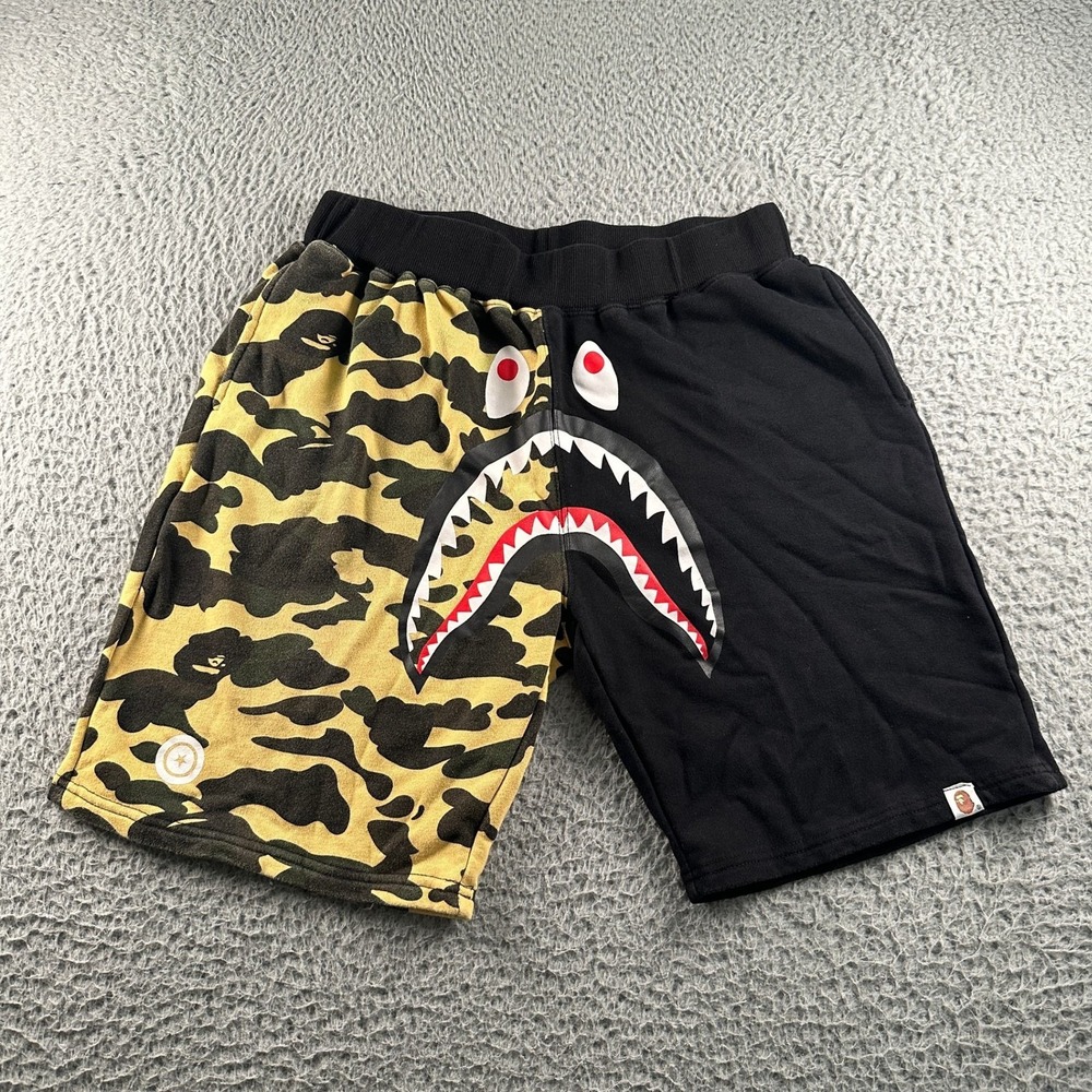 A‎ Bathing Ape Bape Shark Half Camo Shorts Youth 3XL Size 30 Mens Streetwear